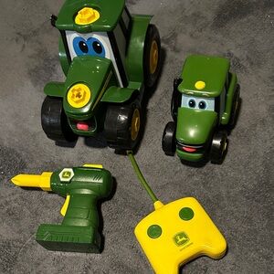 John Deere Green and Yellow Tractor Toy Set with Remote